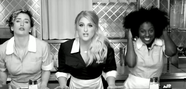 Meghan Trainor nel video di Snoopy & Friends