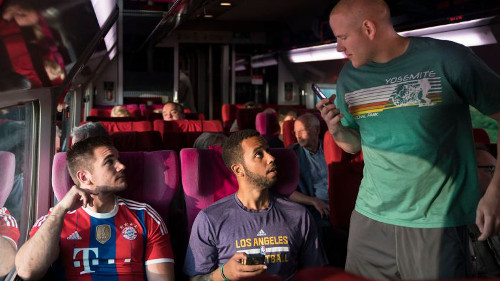 Ore 15:17 - Attacco al Treno